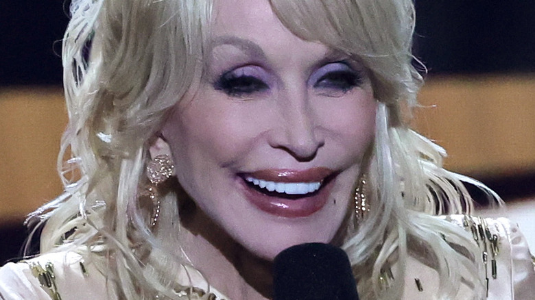 Dolly Parton talking