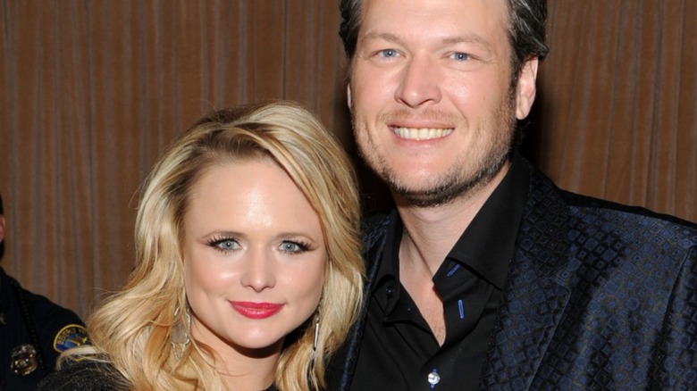 Miranda Lambert and Blake Shelton posing