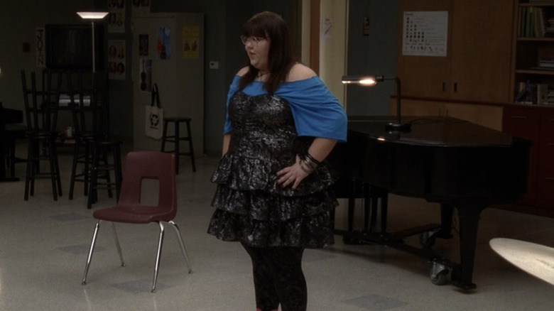 Lauren prepares to sing during episode of "Glee"