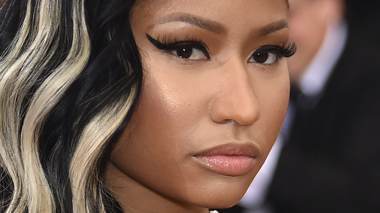 Nicki Minaj cat eye makeup