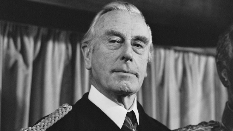 Louis Mountbatten posing 