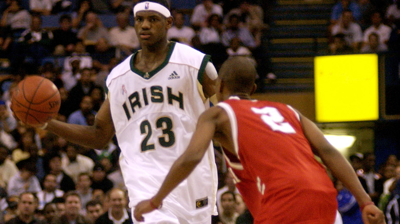 Young LeBron James playing in the court