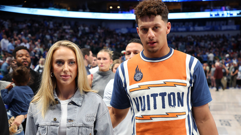Brittany and Patrick Mahomes on court