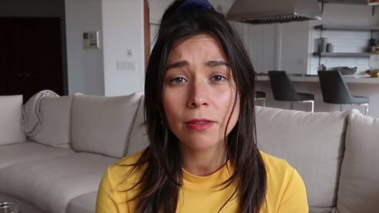 YouTuber Yovana Mendoza Ayres, AKA Rawvana