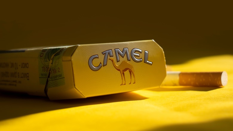Camel No. 9 cigarette and box