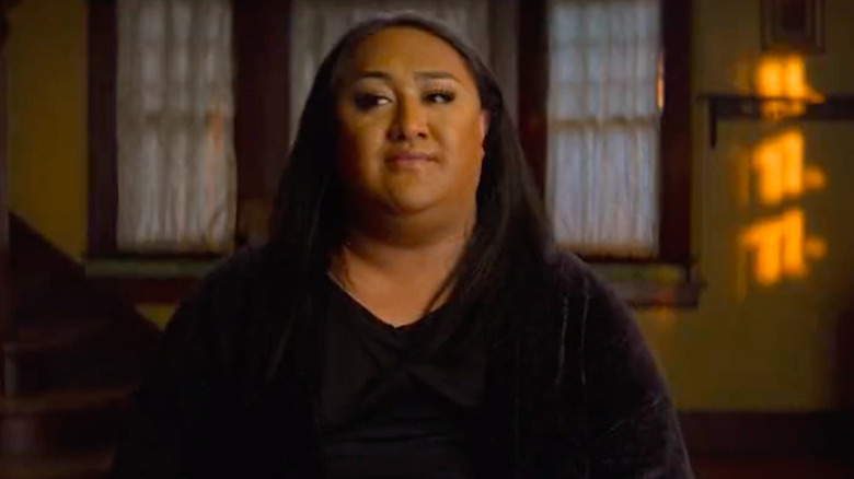Naya Tuiasosopo posing
