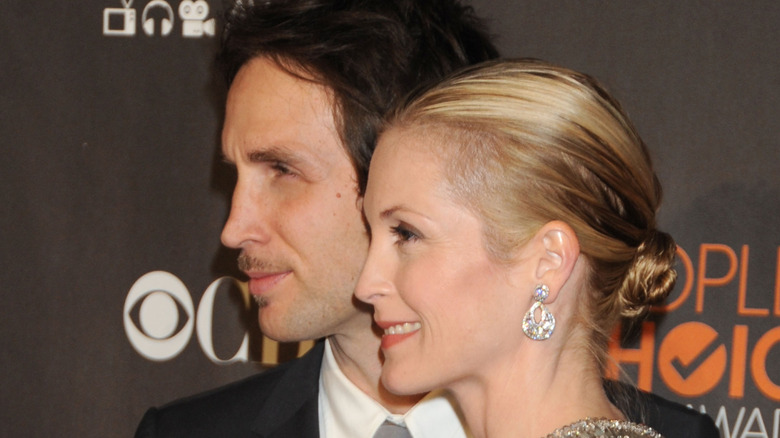 Kelly Rutherford and then-husband Daniel Giersch arrives at the People's Choice Awards 2010