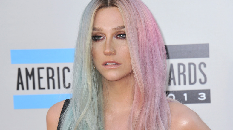 Kesha with pink hair