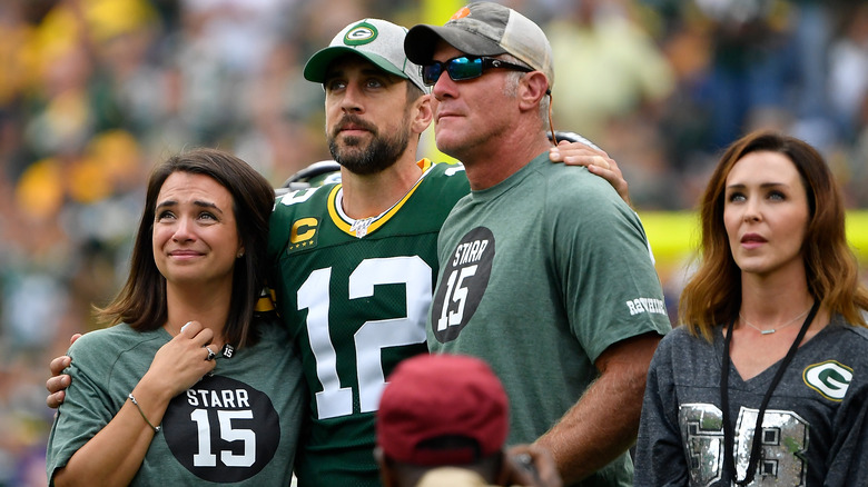 Brett Favre poses with Aaron Rodgers