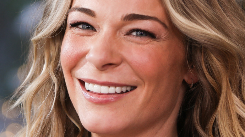 LeAnn Rimes smiling