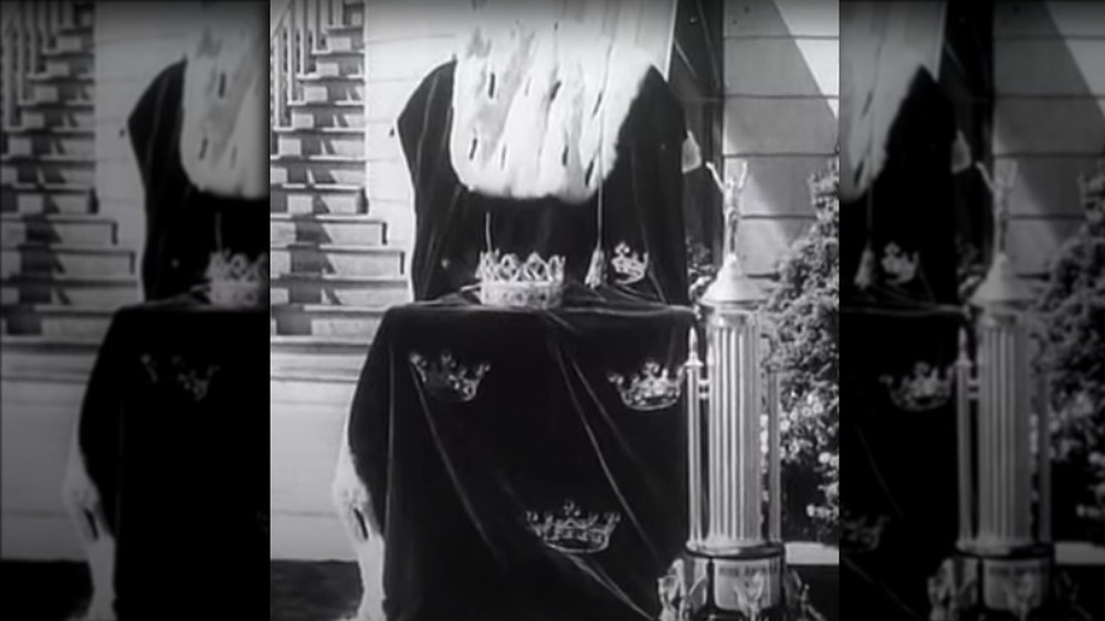 Bette Cooper empty Miss America throne