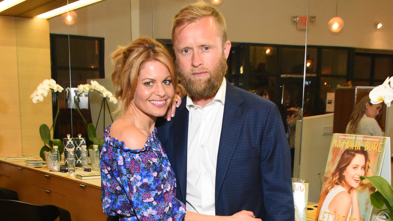 Candace Cameron Bure, Valeri Bure posing