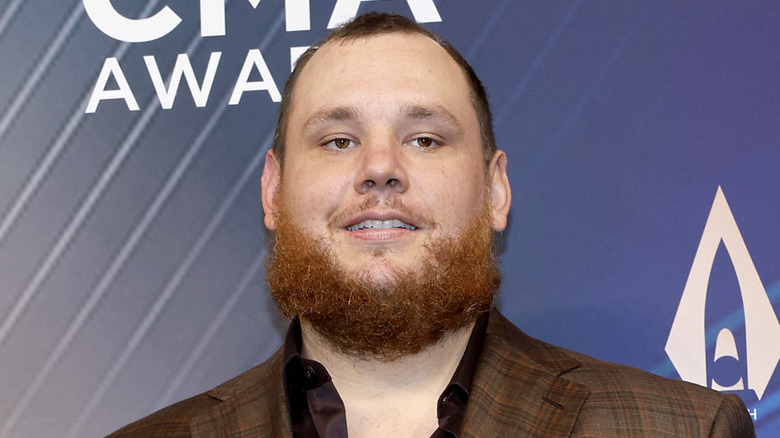 Luke Combs subtle smile