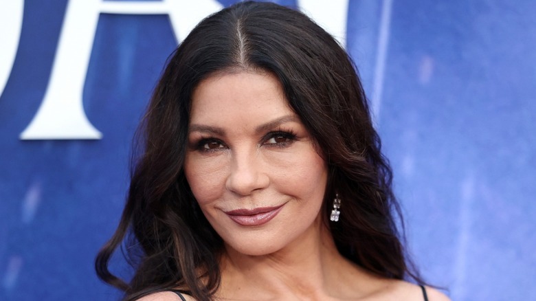Catherine zeta jones clearance plastic surgery