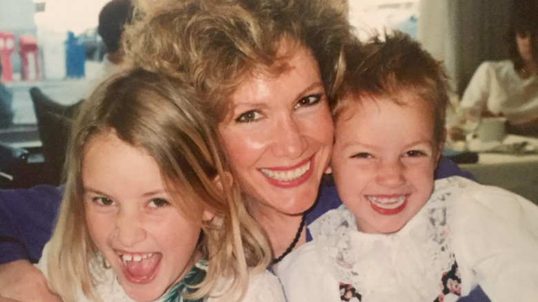 Paige Spiranac with her mother and sister