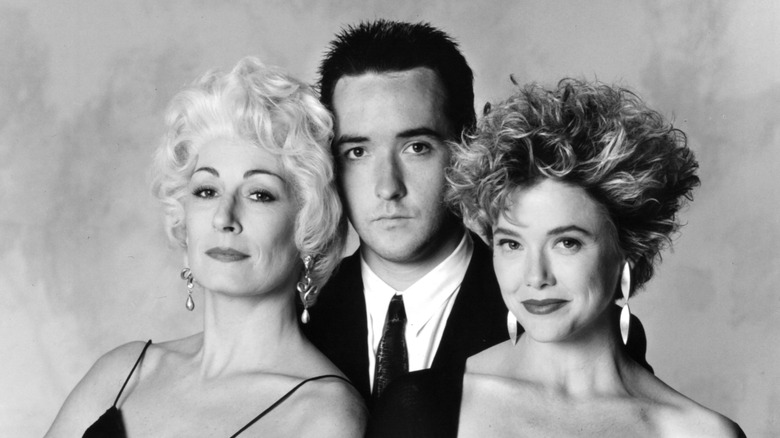 Anjelica Huston, John Cusack, and Annette Bening on set of the movie "The Grifters "