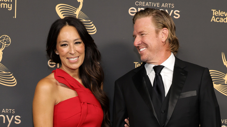 Joanna and Chip Gaines at 2022 Creative Arts Emmys