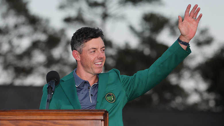 Rory McIlroy waving during the Green Jacket Ceremony