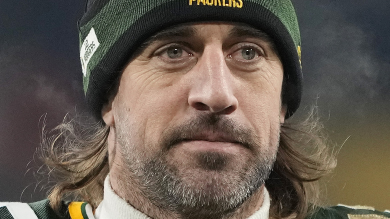 Aaron Rodgers leaves the field in 2022