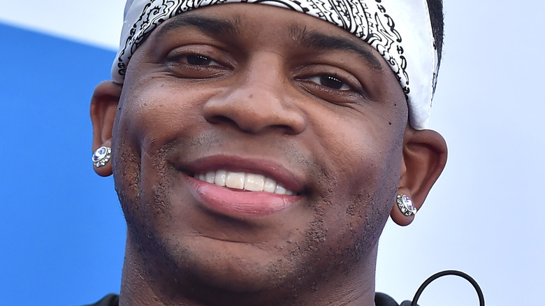 Jimmie Allen smiling