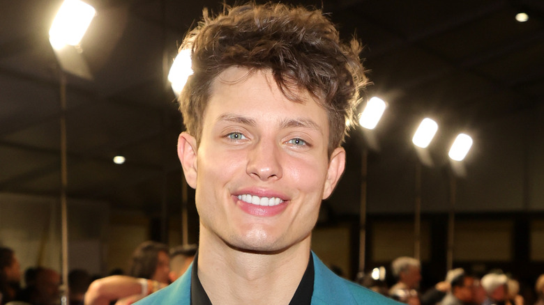 Matt Rife blue eyes