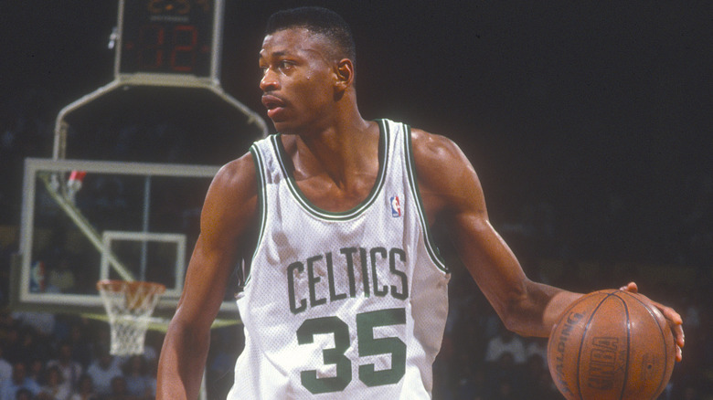 Reggie Lewis dribbling
