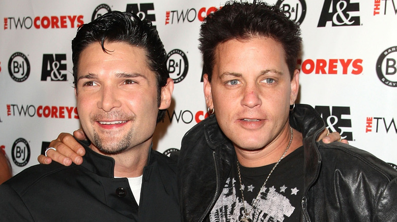 Corey Haim Corey Feldman posing