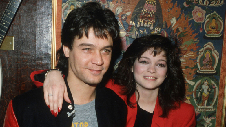 Eddie Van Halen and Valerie Bertinelli posing together