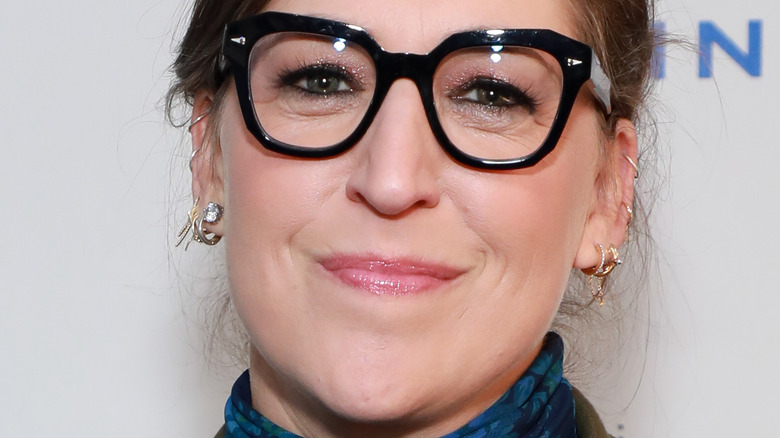 Mayim Bialik smile 