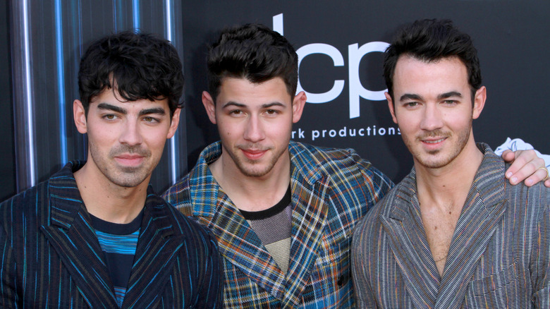 Jonas Brothers red carpet 