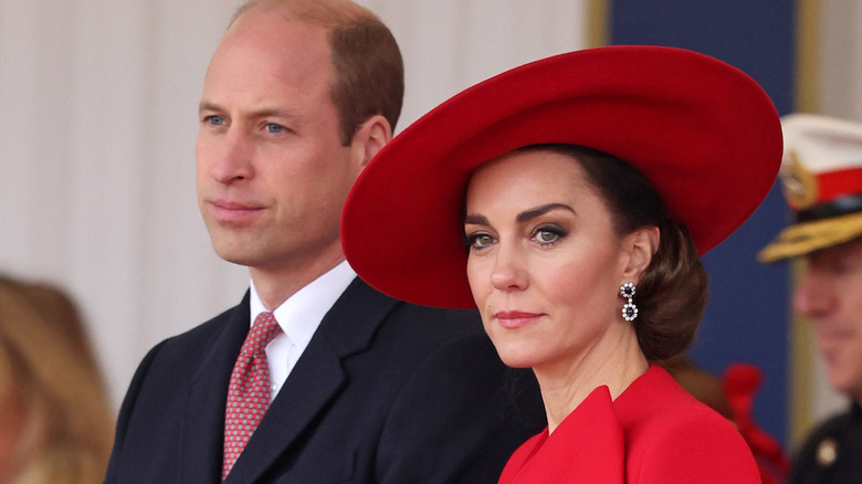 Prince William and Kate Middleton posing