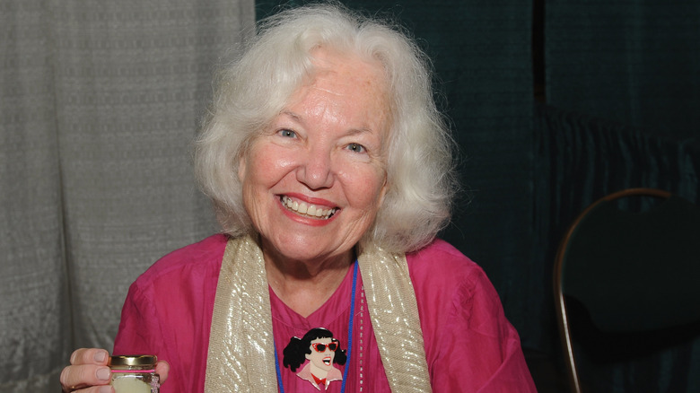 Jamie Donnelly posing at the 2018 STL Pop Culture Con.