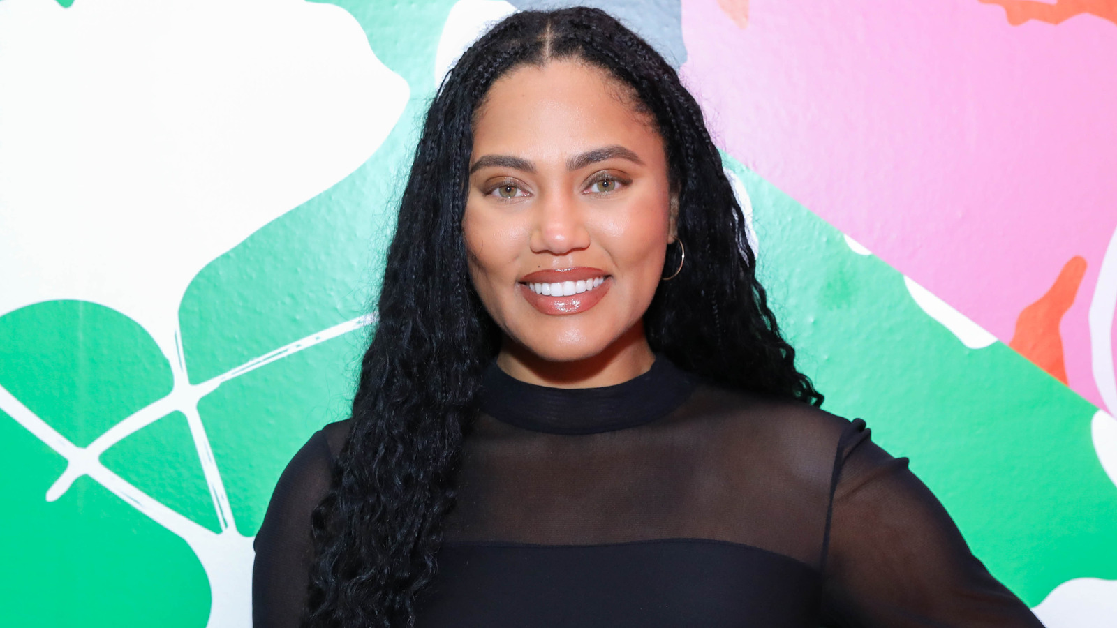 The LesserKnown Truth Of Ayesha Curry(00)