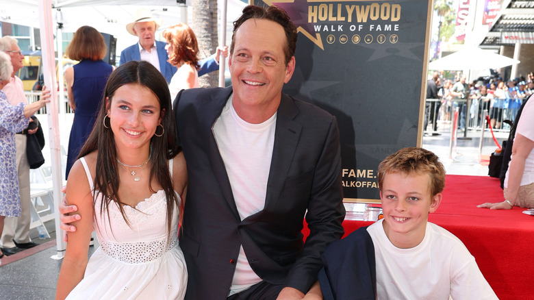 Vince Vaughn posing with his kids