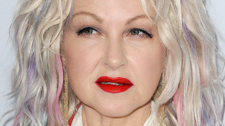 cindy lauper red lip