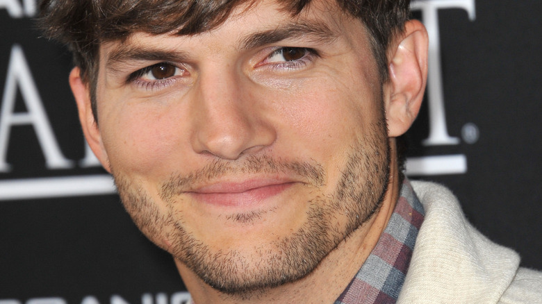 Ashton Kutcher smling