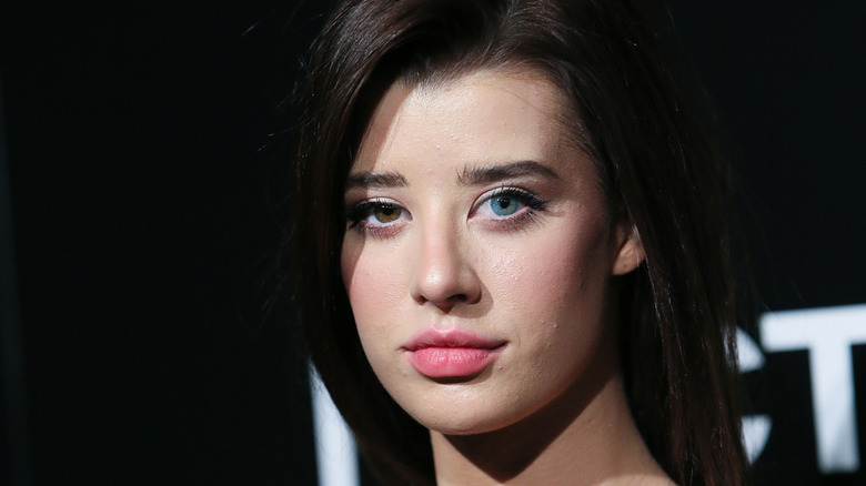 Sarah McDaniel posing