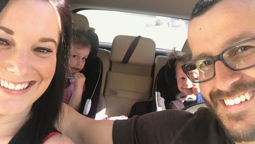 Shanann, Bella, Celeste, and Chris Watts in car