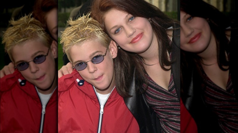 Aaron Carter and Leslie Carter smiling