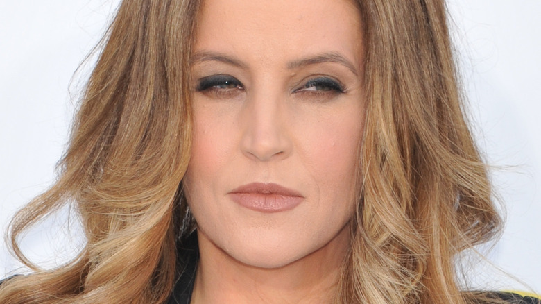 Lisa Marie Presley posing