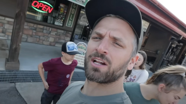 Sam Rader vlogging