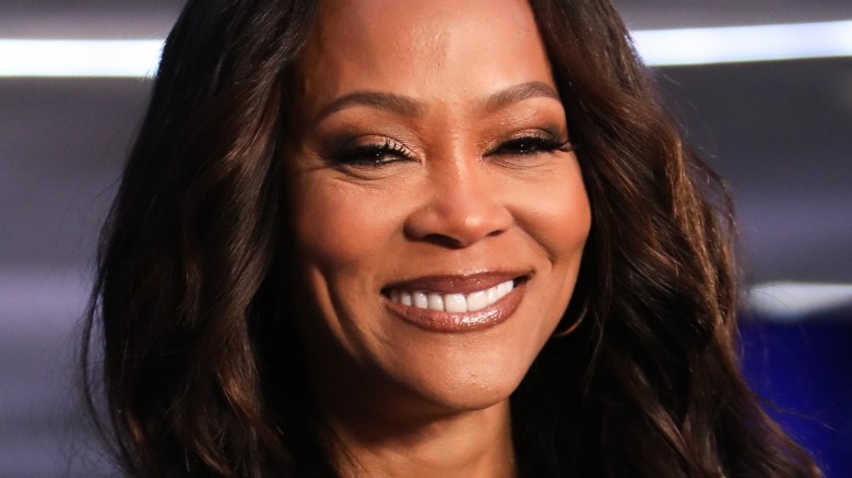 Robin Givens smiling
