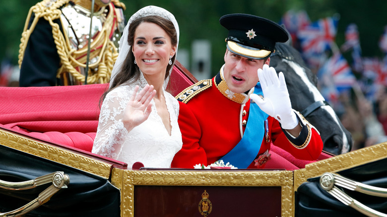 Kate Middleton and Prince William wave to fans 