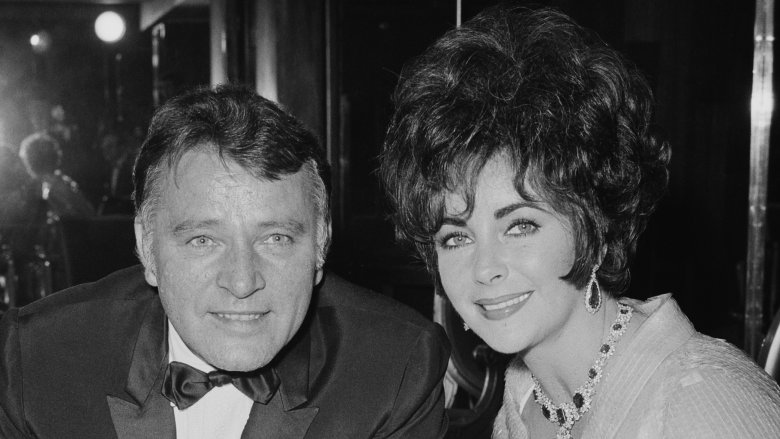 Richard Burton and Elizabeth Taylor smiling
