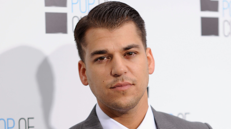 Rob Kardashian posing on red carpet