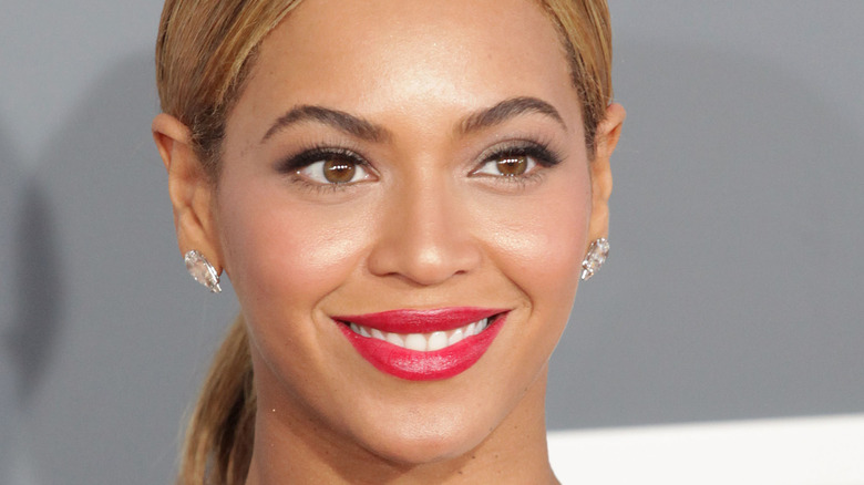 Beyonce and Jay Z and Ellen Degeneres and Portia De Rossi being astrologically incompatible