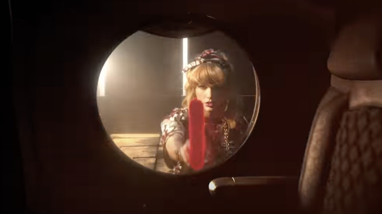 Taylor Swift "Look What You Made Me Do" clip