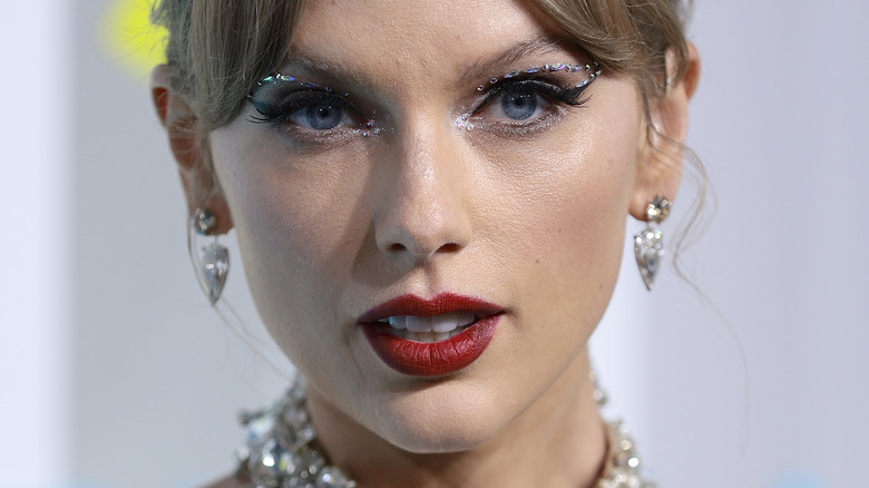 Taylor Swift rhinestone eyeliner