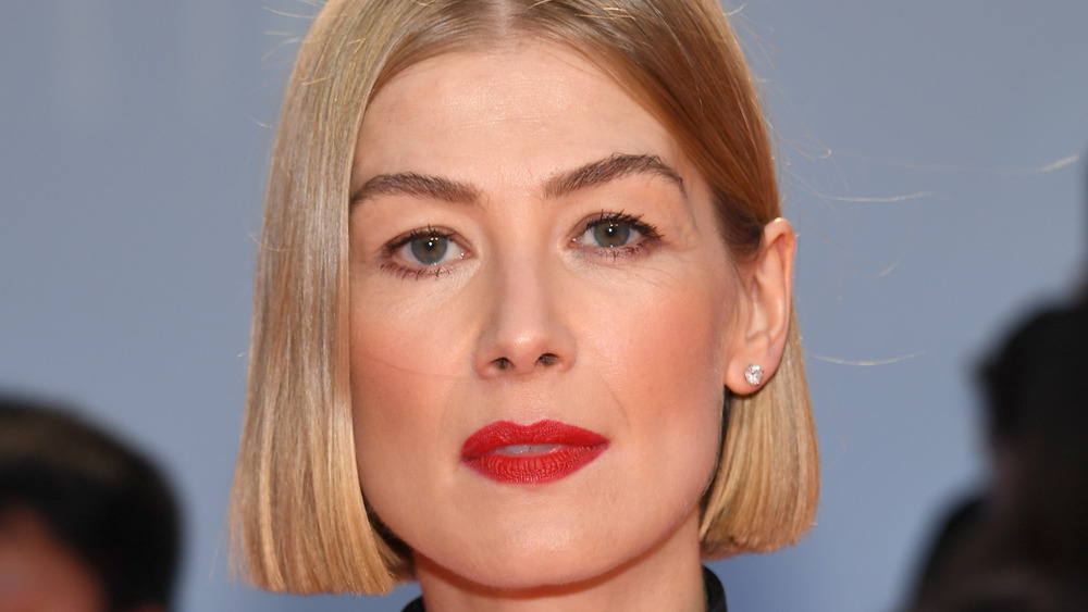 Rosamund Pike attends the "Radioactive" premiere in 2019