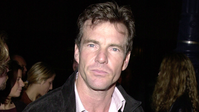 Dennis Quaid posing 